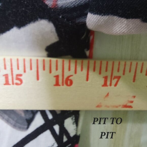 Karl Lagerfeld Paris Women's XS Graphic Puff Sleeve T-Shirt Red & Black Scribble - Picture 10 of 10